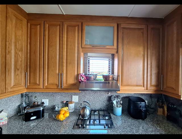 3 BEDROOM FREEHOLD FOR SALE IN SHELLY BEACH